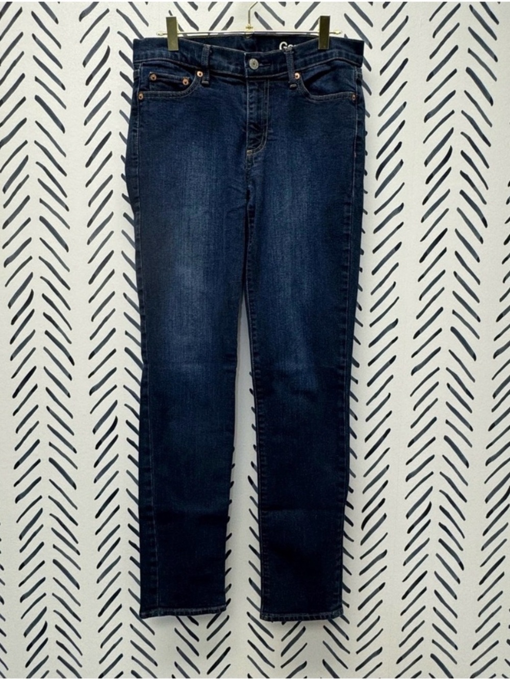 28L - GAP Straight Leg Jeans | Dark Wash